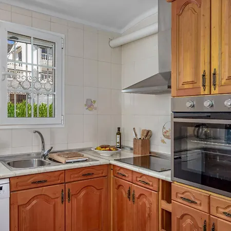 Nyaraló Lind By Interhome *
