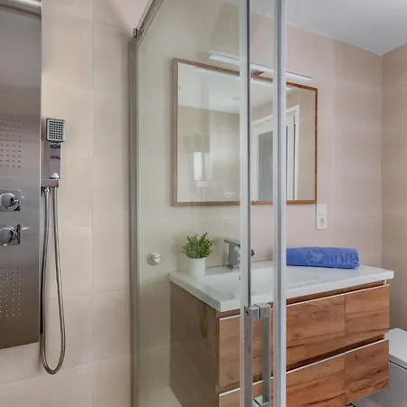 Lind By Interhome